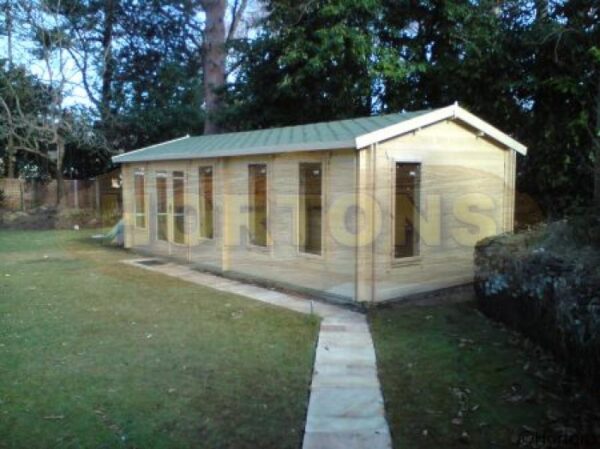 York - 7.5m x 3.5m Log Cabin