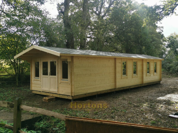 Stroud 4x12 log cabin